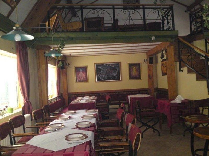 B&B Villa Evandjelina Sremska Kamenica Екстер'єр фото