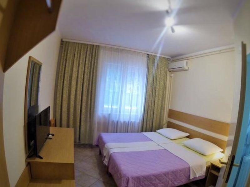 B&B Villa Evandjelina Sremska Kamenica Екстер'єр фото